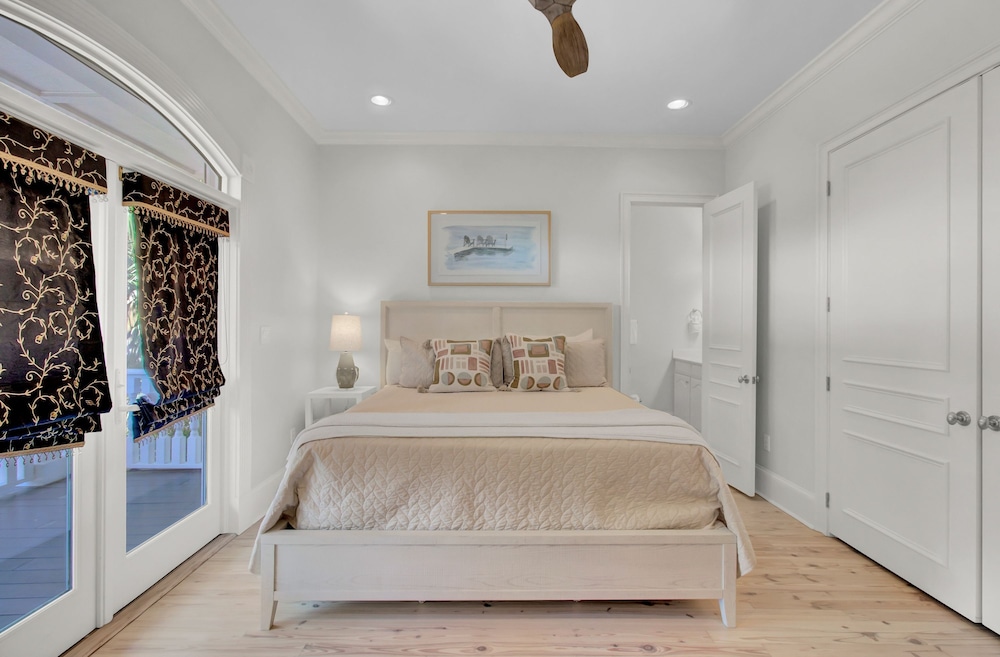 114 Ocean Boulevard by Avantstay Beachfront Infinity Pool Basketball Court Recently Renovated