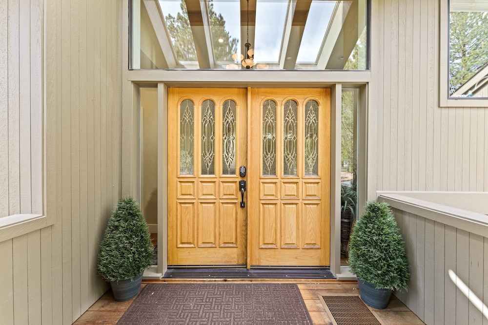 20 Aspen Lane 5 Bedroom Home