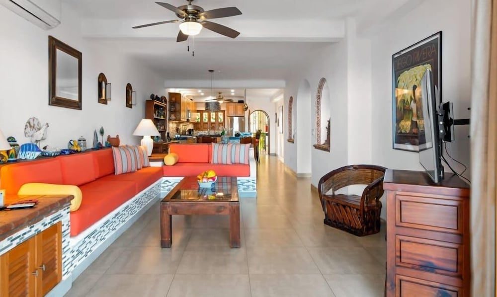 Ocean View 2Br Condo-balcony-beach-pool - 603
