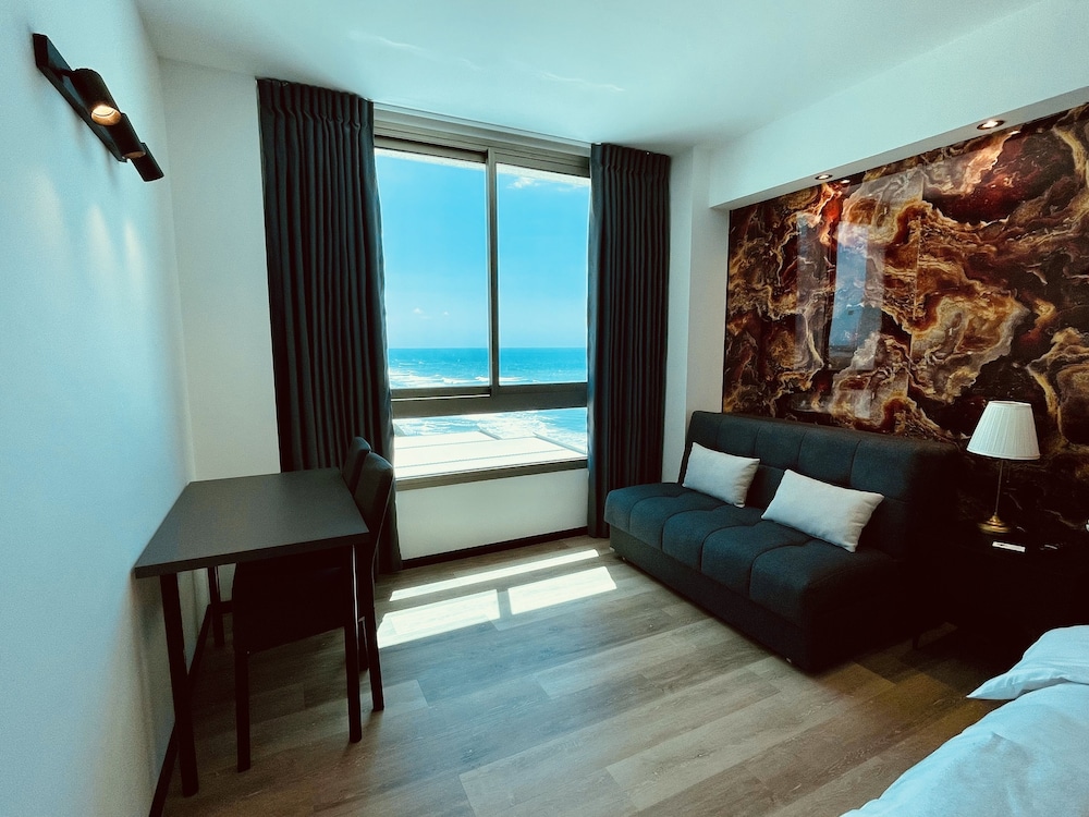 Carmel Holiday Apartments