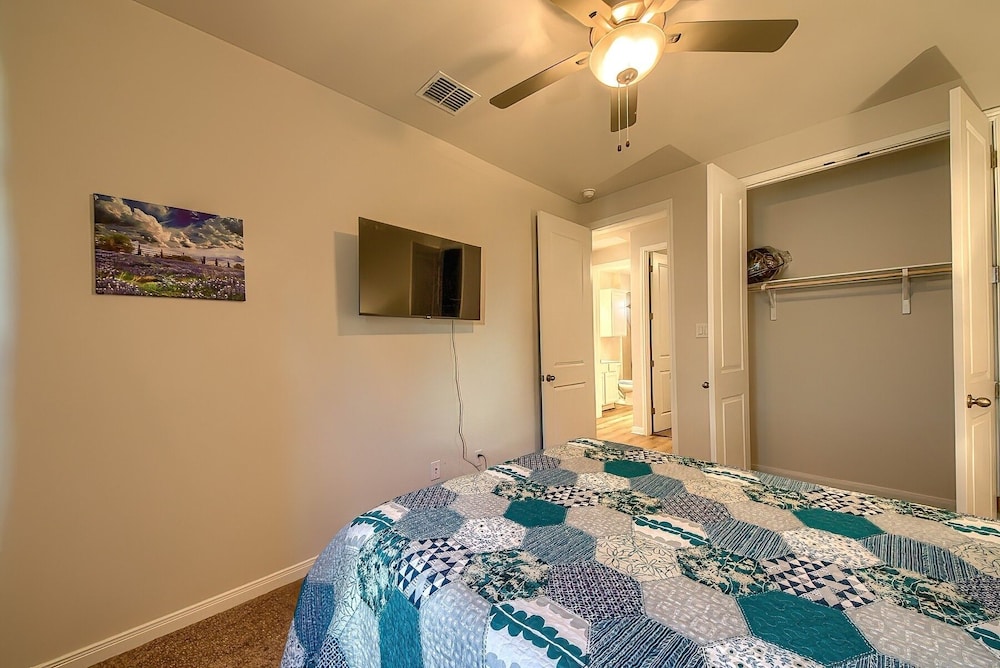 Ot 2125 Creekside Cottage 2 Bedroom Home