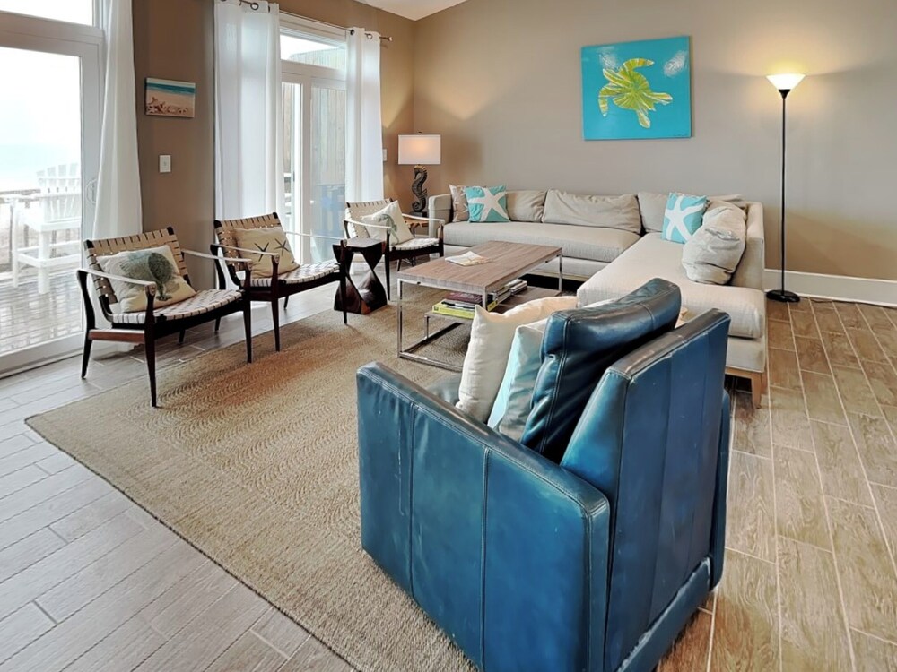 Sunshine Daydreams by Topsail Realty