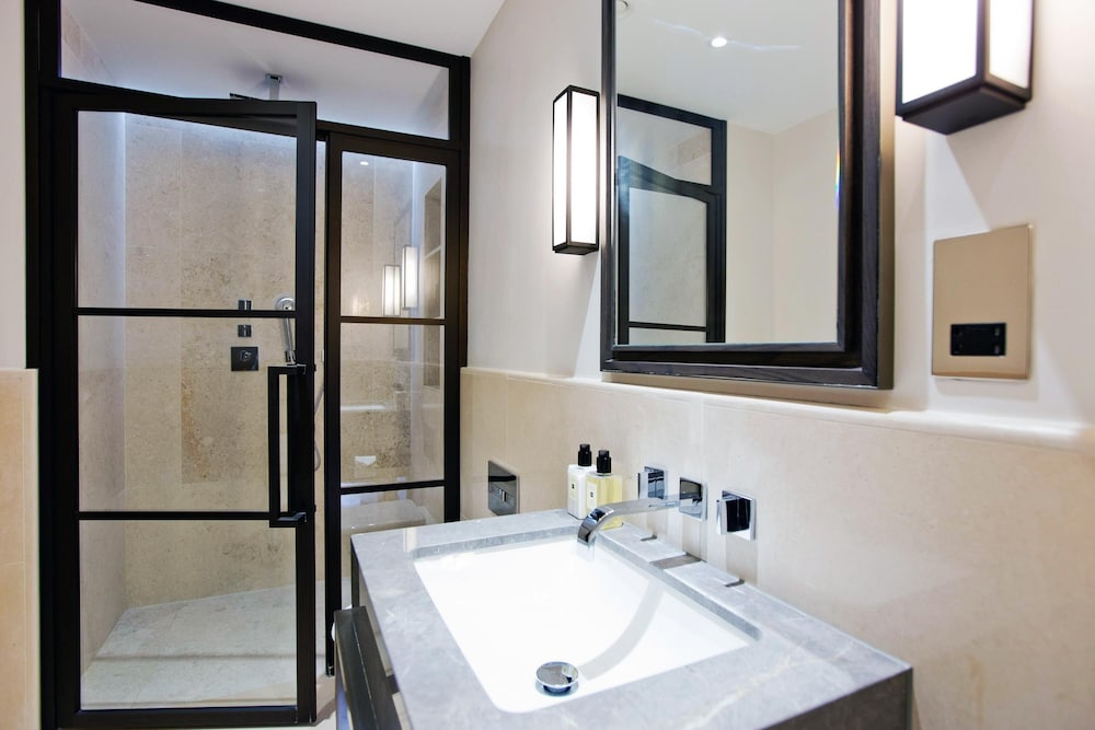 2-bed Superior Apt 416