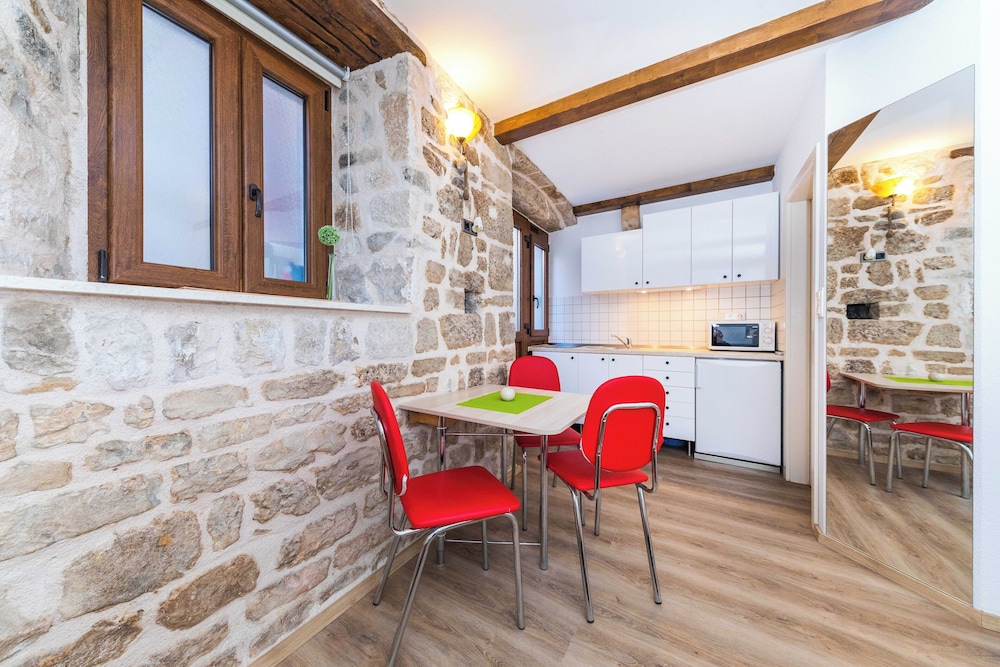 Studio Apartment First Vestibul, Heart Of Split