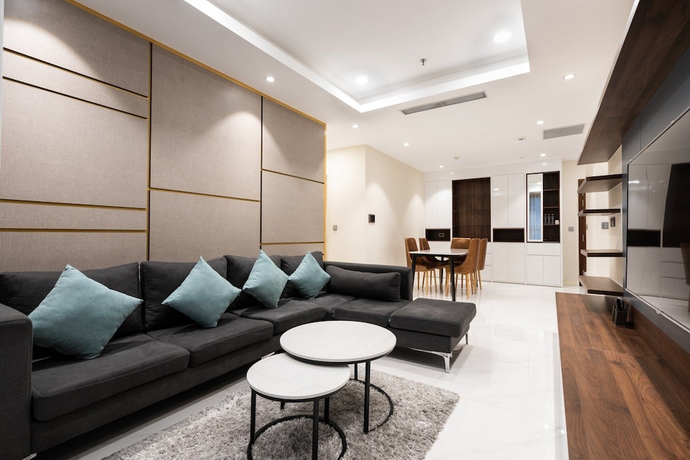 Hyatt-Vincom-JapTown D1