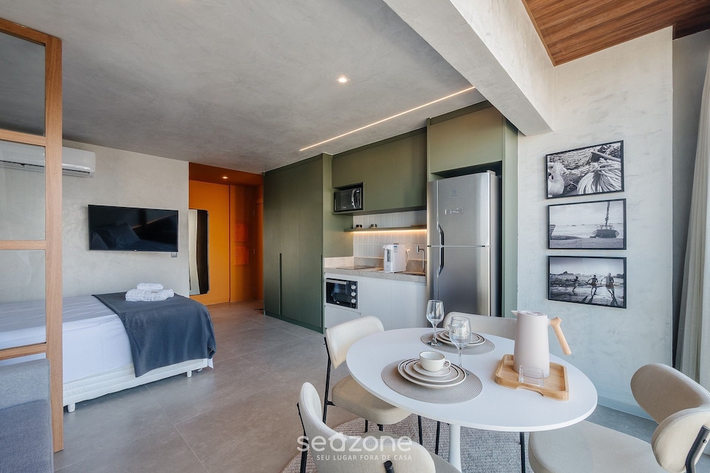 Stay With Style and Convenience in Salvador LIV