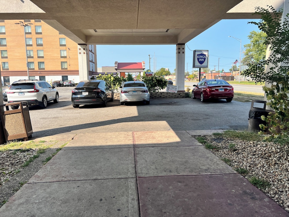 Kings Inn By OYO Calumet Park I-57 - Property Image 16