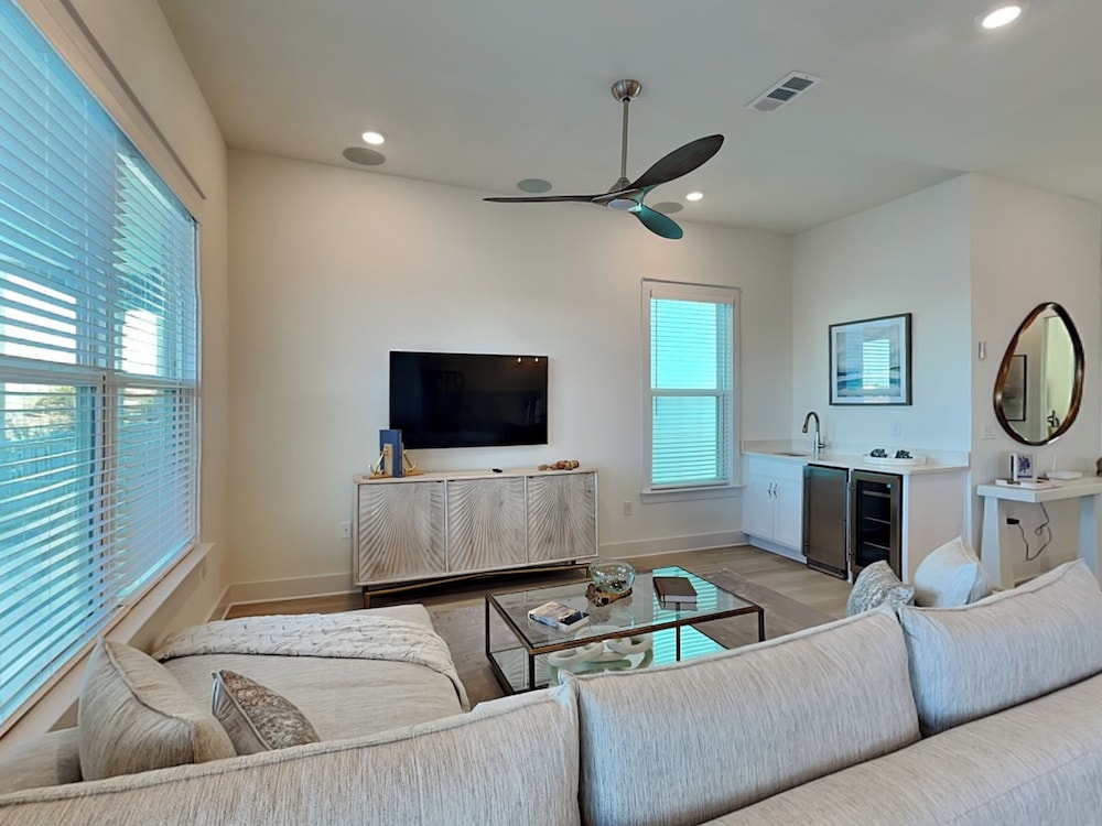 Yacht Harbor House by Southern Vacation Rentals