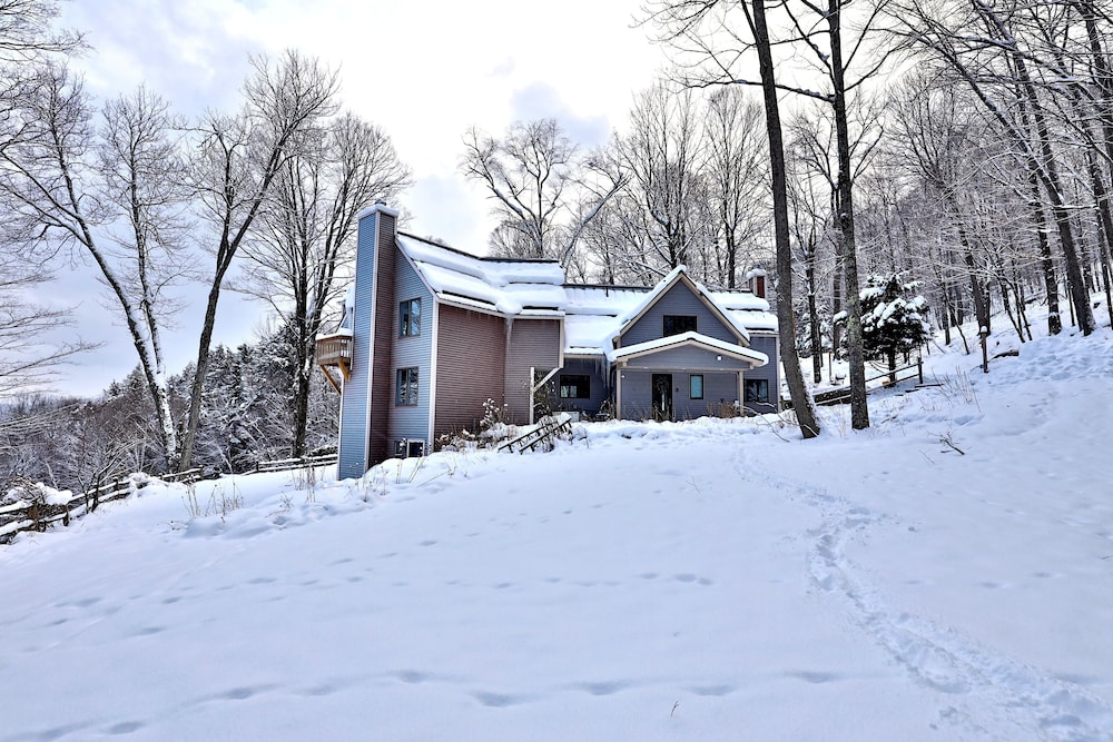 Mountainview Escape 4 Bedroom Home