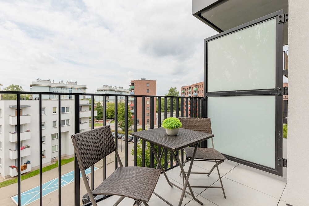 Modern Apartment Praga by Renters view 4