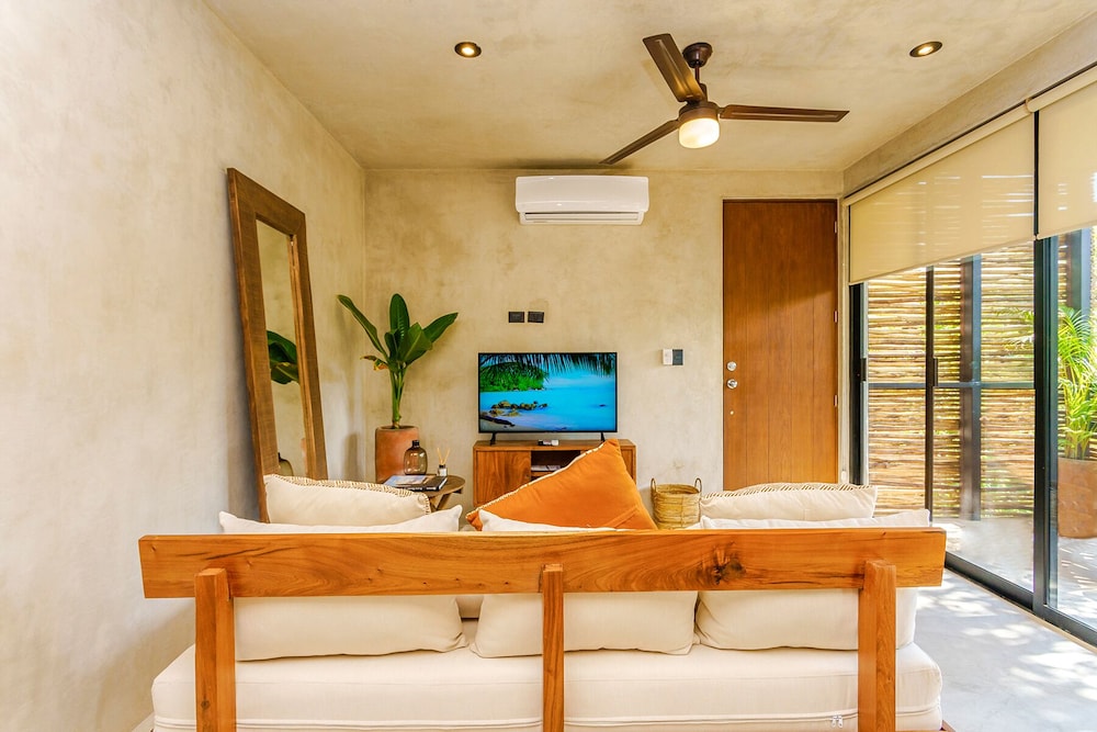 Eco-sustainable Luxury Between Beach Hotspots & Tulum Town by Stella Rentals