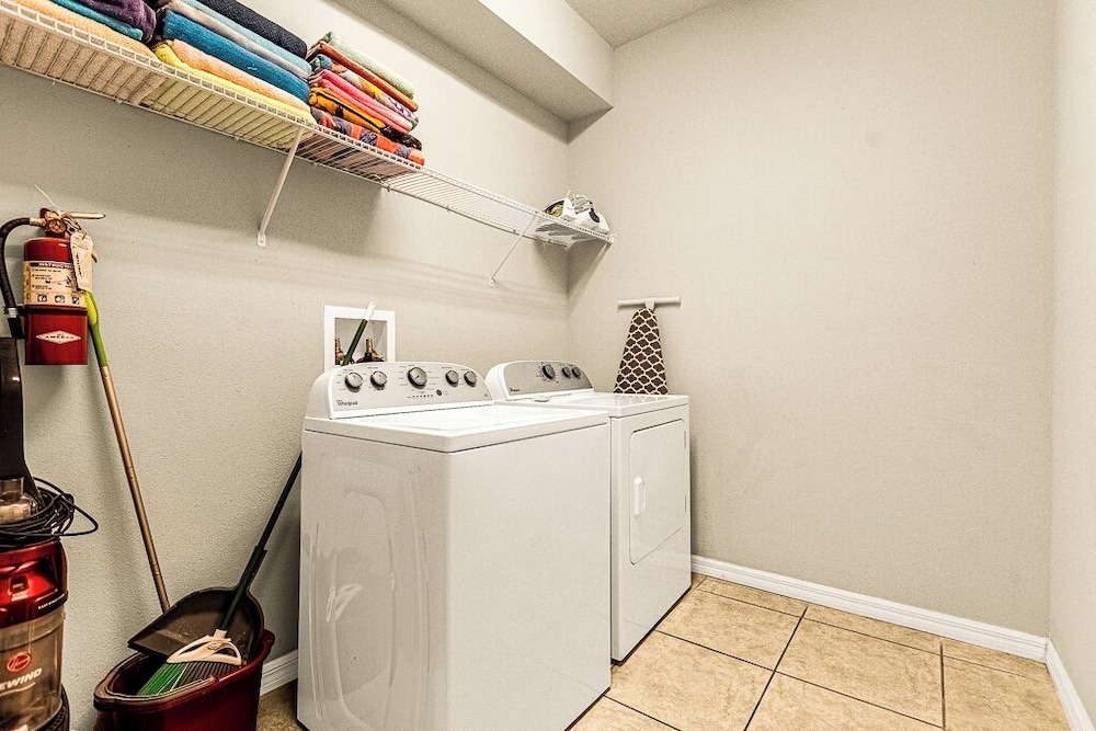 9BR Luxury Vacation Villa near Disney