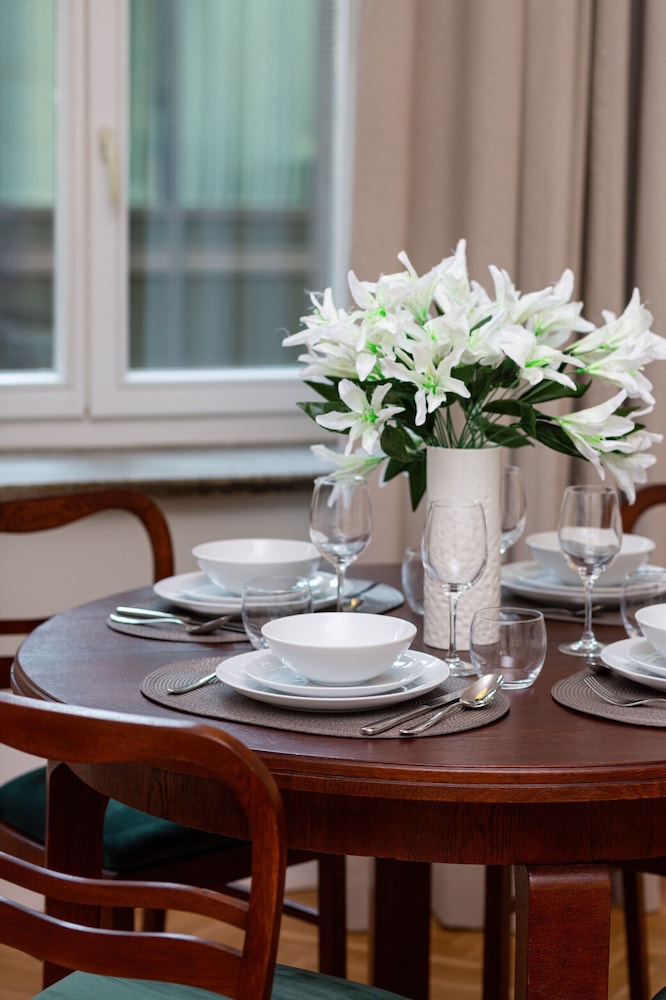 Apartment Boduena Warsaw by Renters view 3
