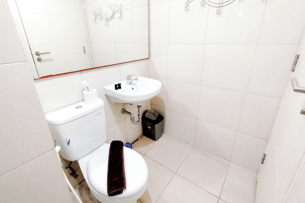 Studio Minimalist Connect to Pakuwon Mall at Tanglin Supermall Mansion Apartment