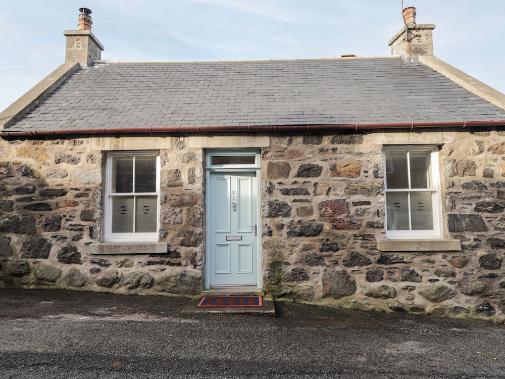 2 Seafield Place