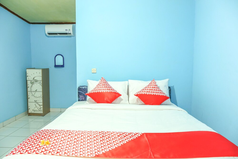 OYO 1662 Zury Homestay