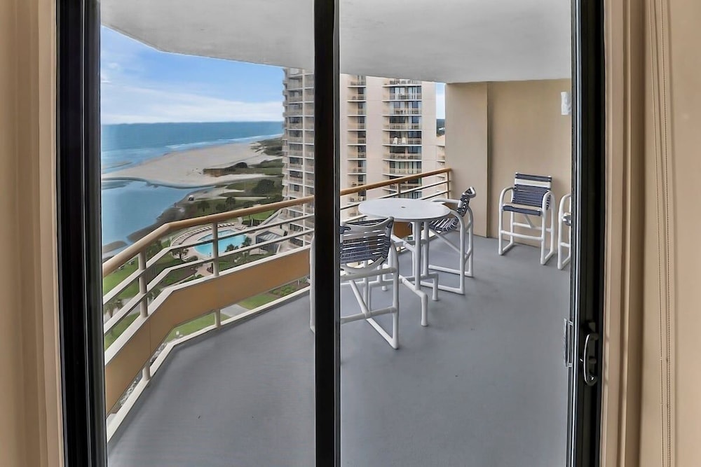 Ocean Creek North Tower F11 2 Bedroom Condo