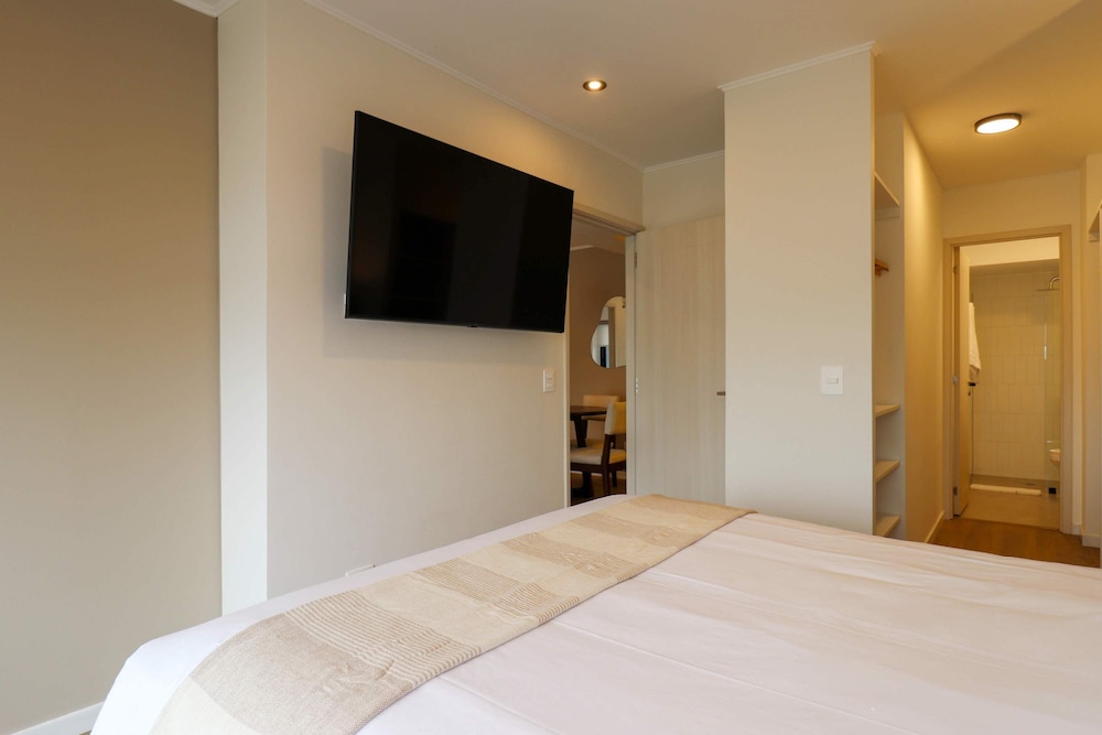 w Comfy 2BR w Balcony Near Larcomar