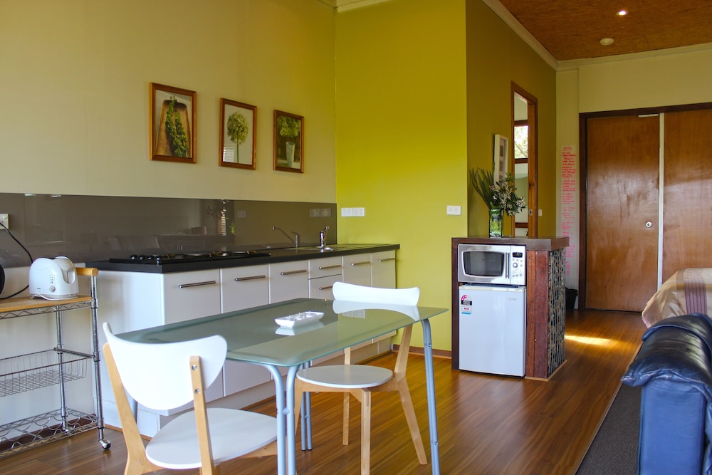 Valley Farm Vineyard Cottages