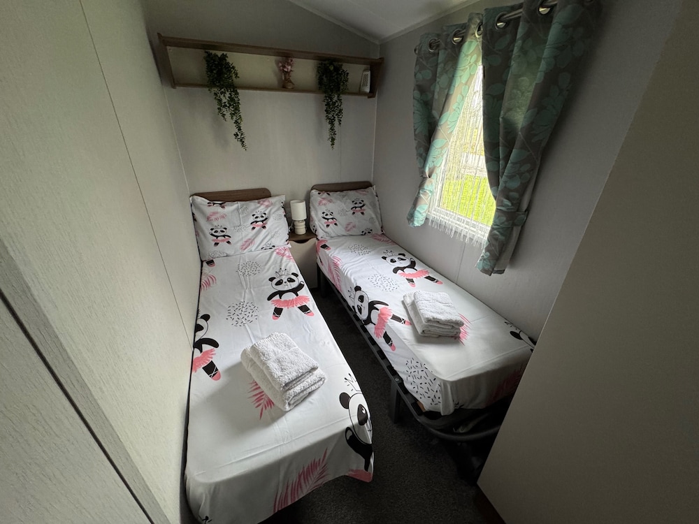 Haggerston Castle - Caravan - Sleeps 6 - Parking