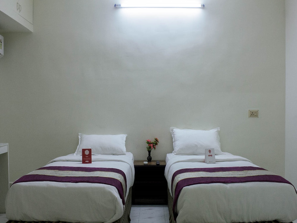 OYO 4189 Rose Flower Service Apartment