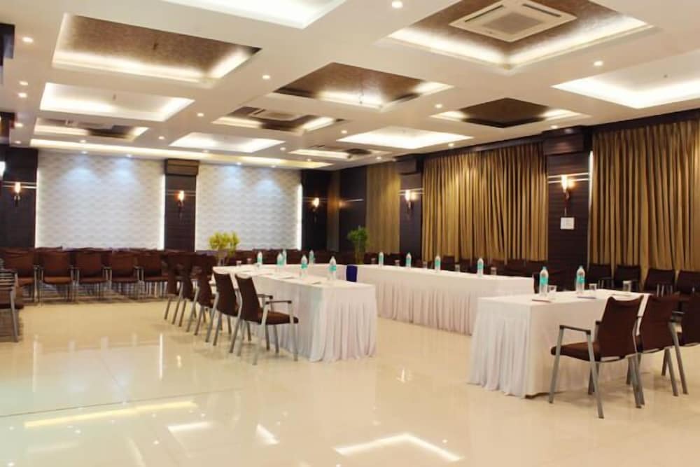 meeting & event spaces