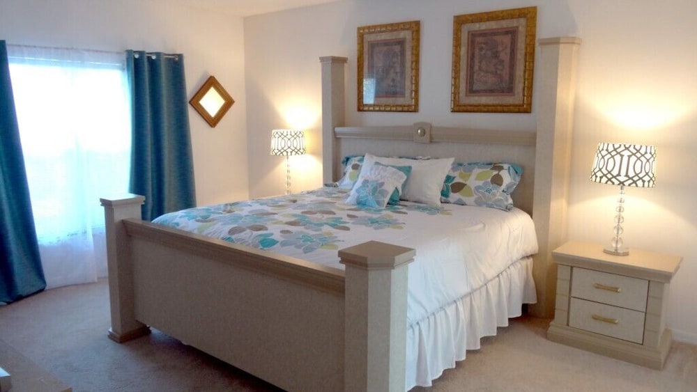 5 Beds With Private Pool Near Disney Parks 4703 5 Bedroom Home by RedAwning - Image 3