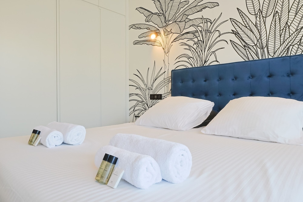 Le Jungle in Cannes With 2 Bedrooms and 2 Bathrooms