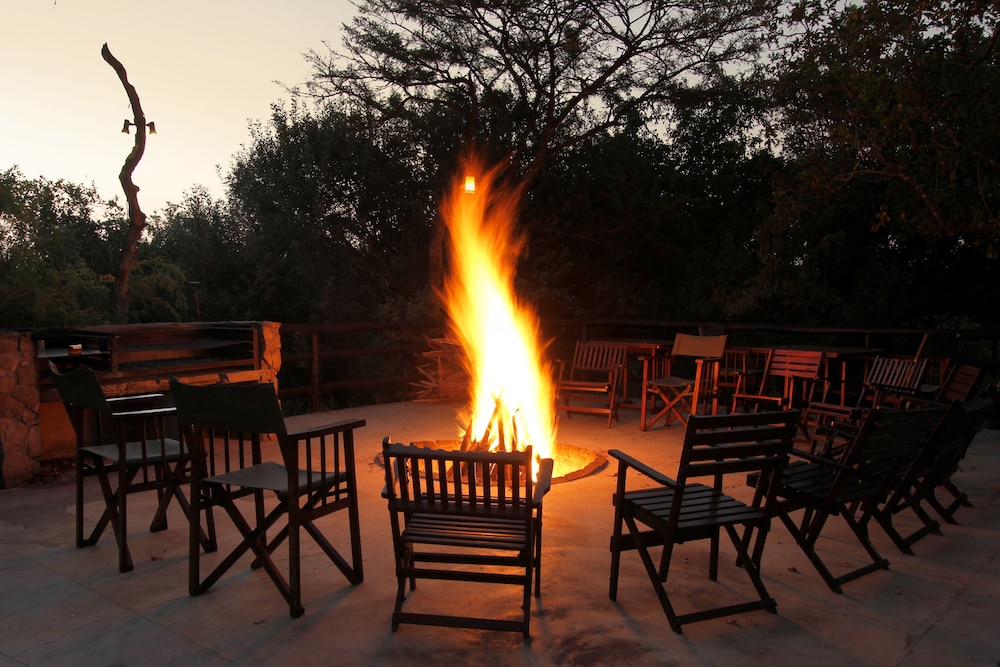 Shayamoya Tiger Fishing and Game Lodge
