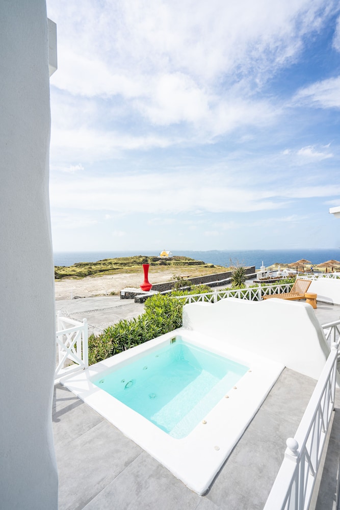 Oia Sunset Villas