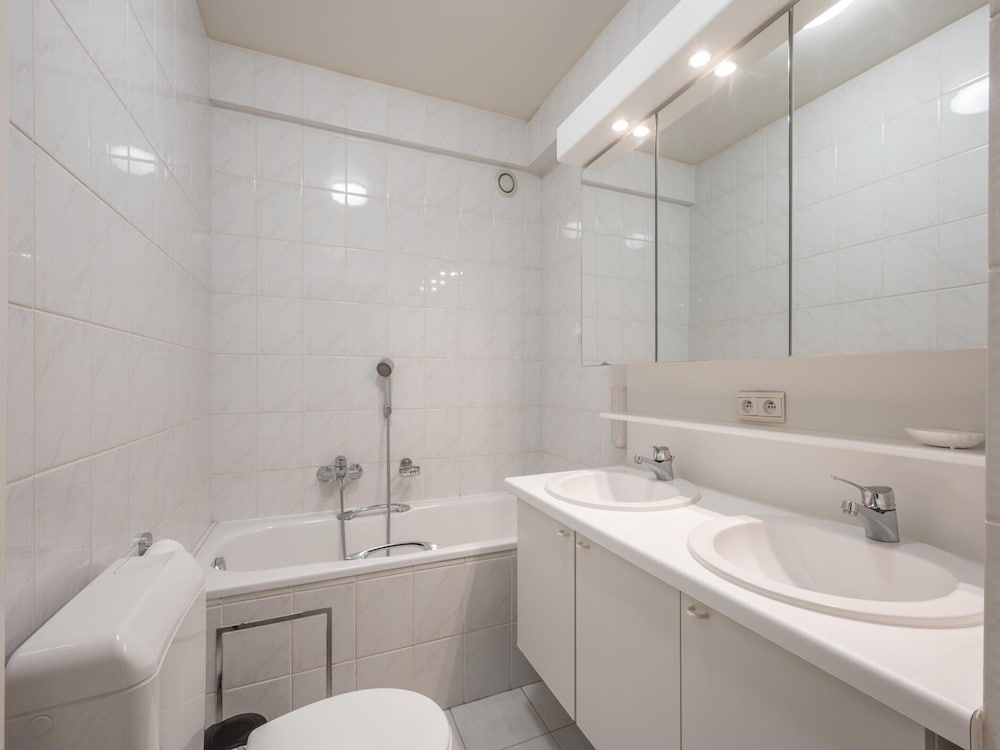 Apartment in Knokke Near Zeedijk Beach
