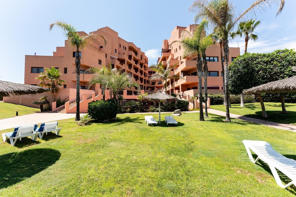 Beachfront Apartment -don Juan Manilva