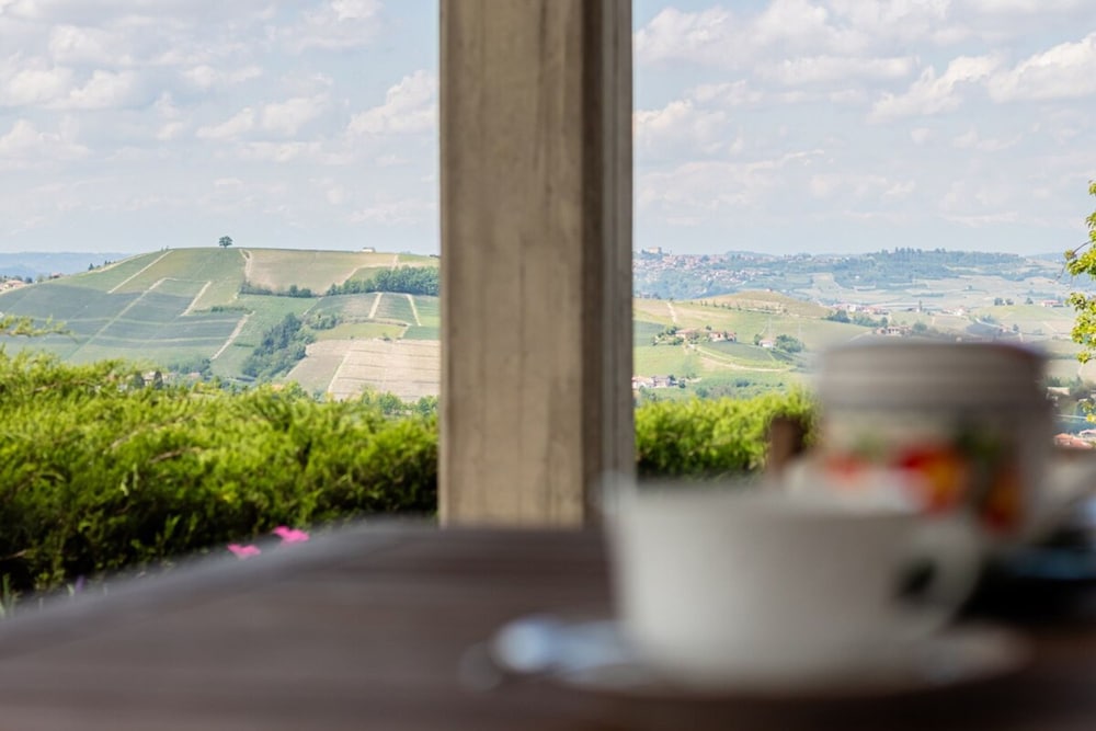 Panorama Villa Nestled Among the Vineyards Langhe view 5