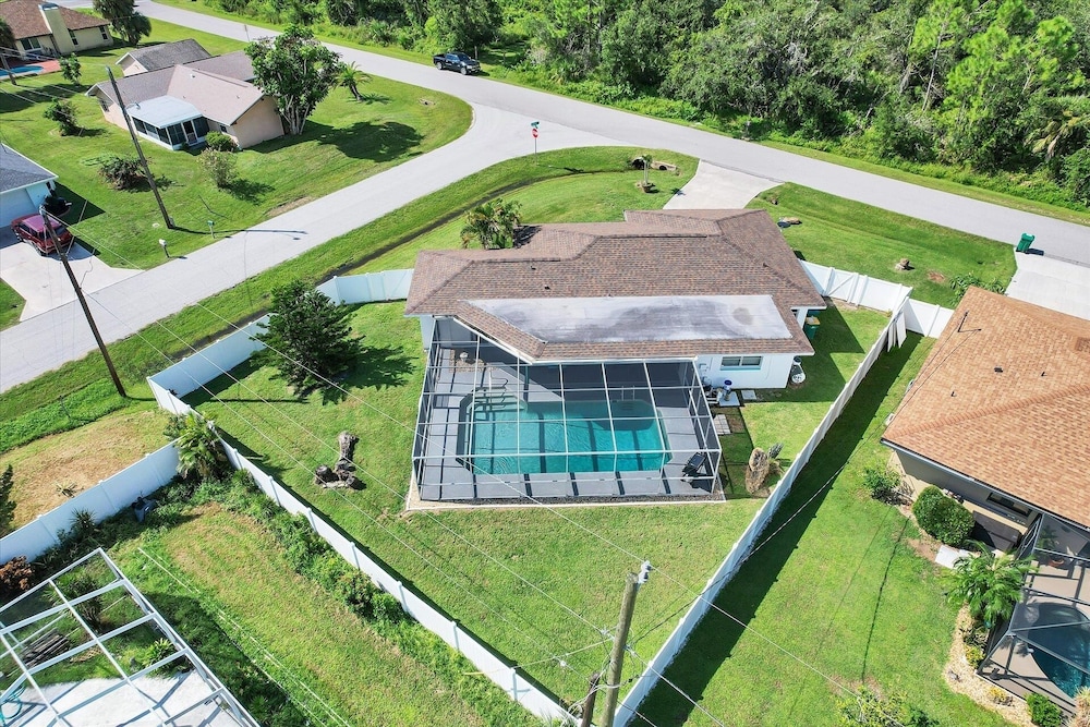 Port Charlotte 2 Bedroom Private Pool Dog Friendly Home 2 Home