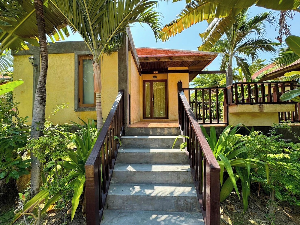 Hotel Baanbali Beach Resort - Image 1