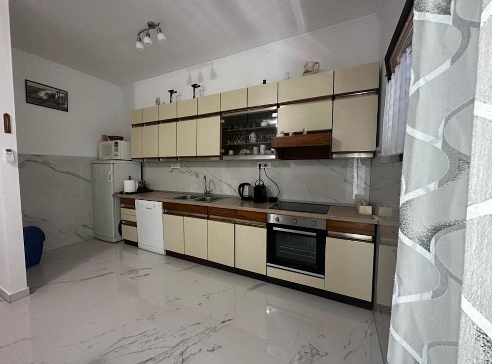 Beachfront Spacious Apartment With Terrace