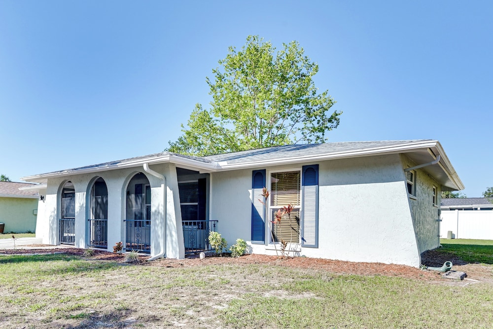 New Port Richey Home < 4 Mi to Downtown!