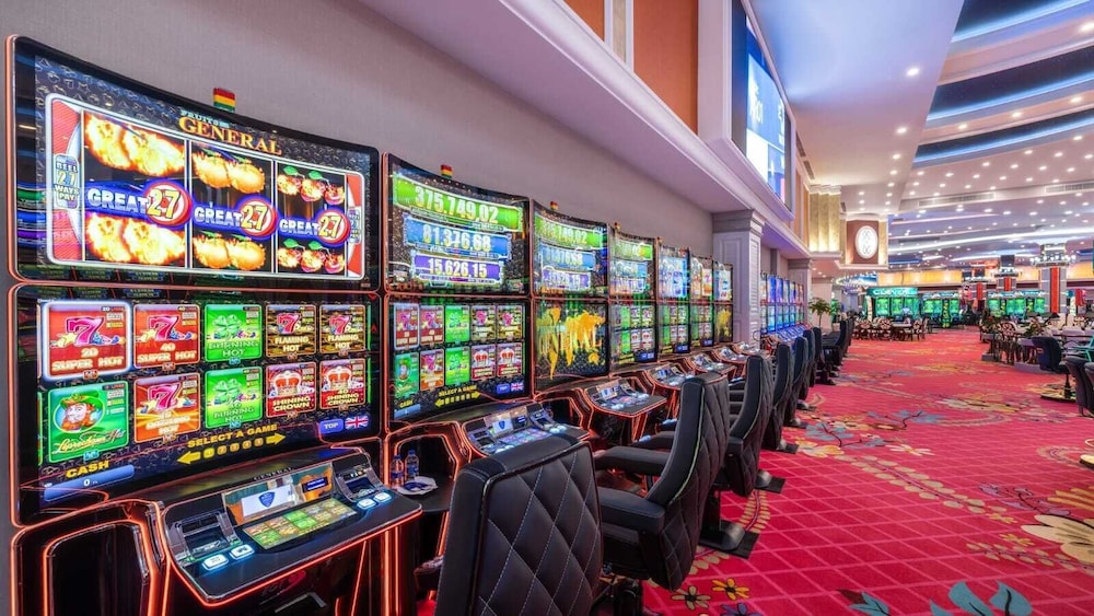 Merit Royal Gardens Hotel & Casino