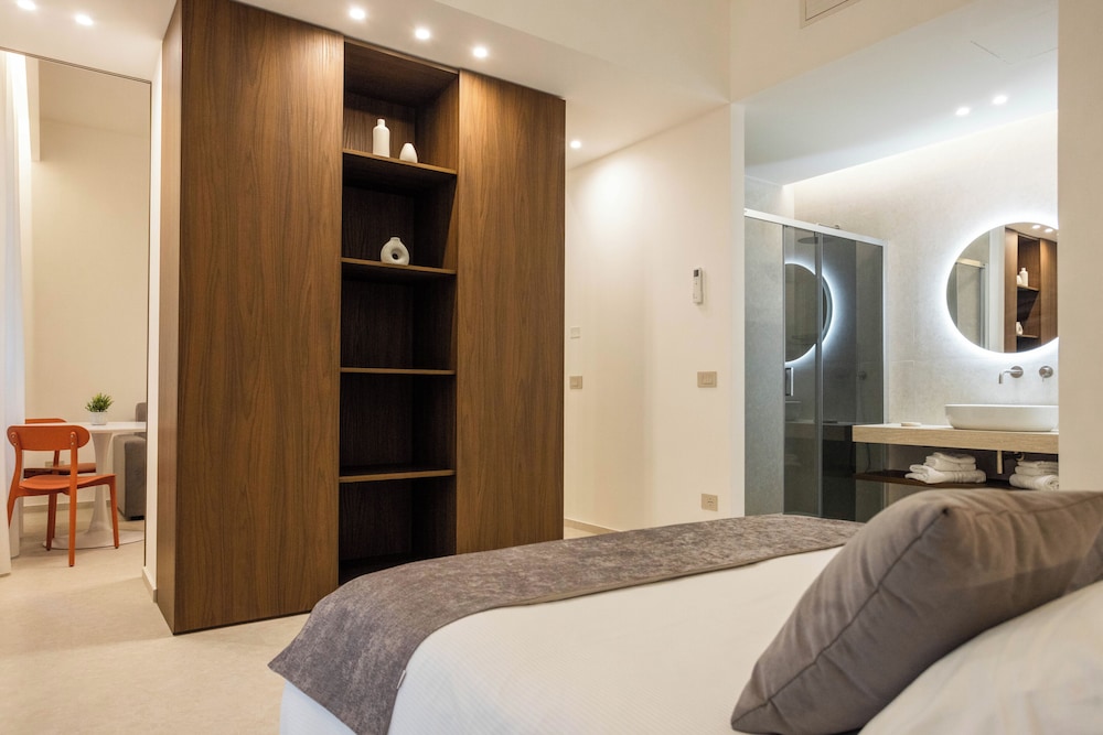 Nora's Suites