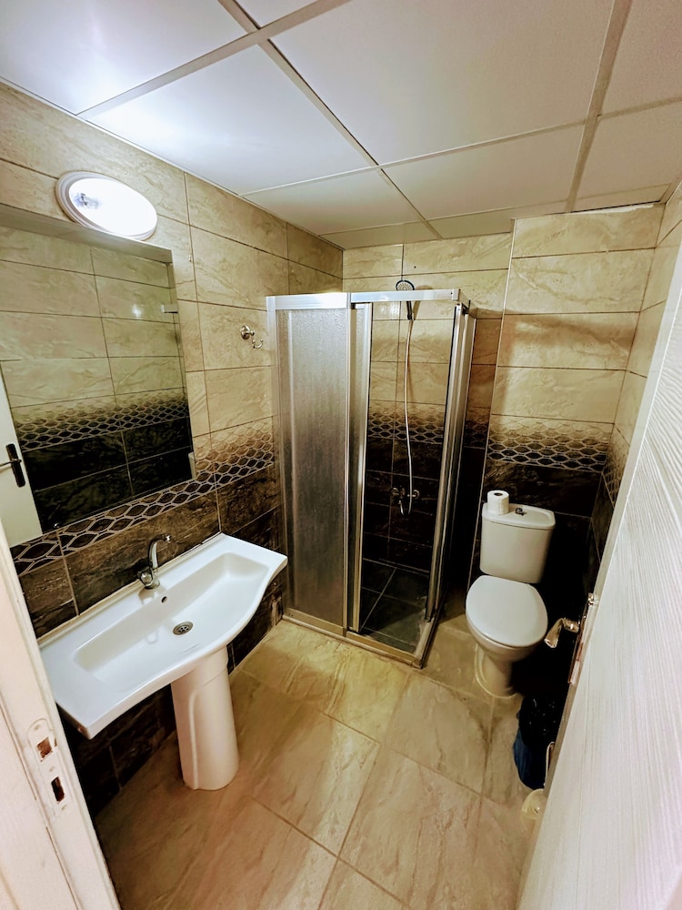Viyana Otel
