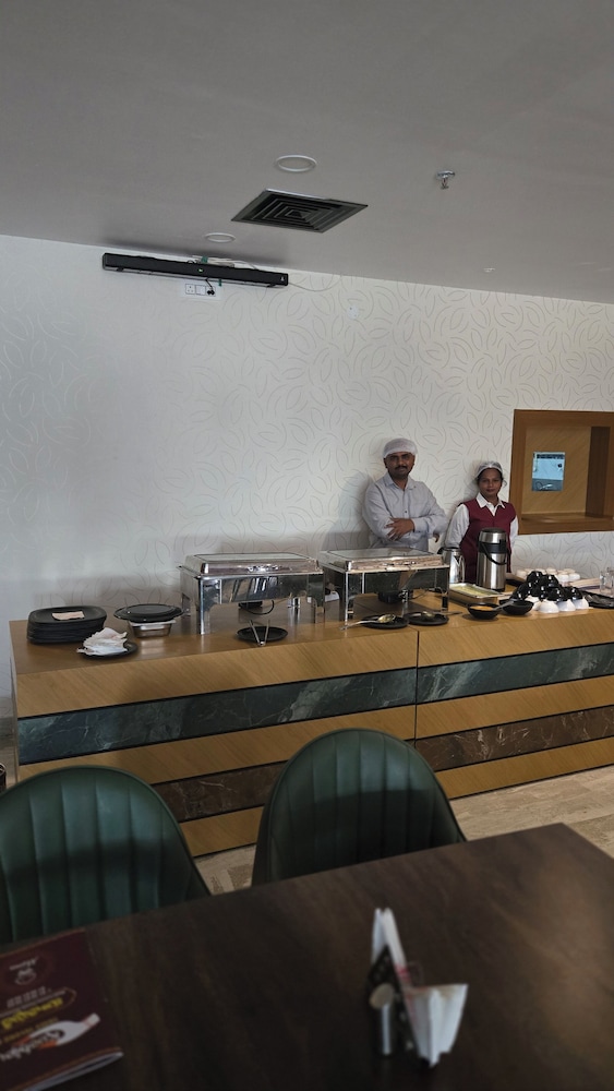 Elite Hotel Karimnagar