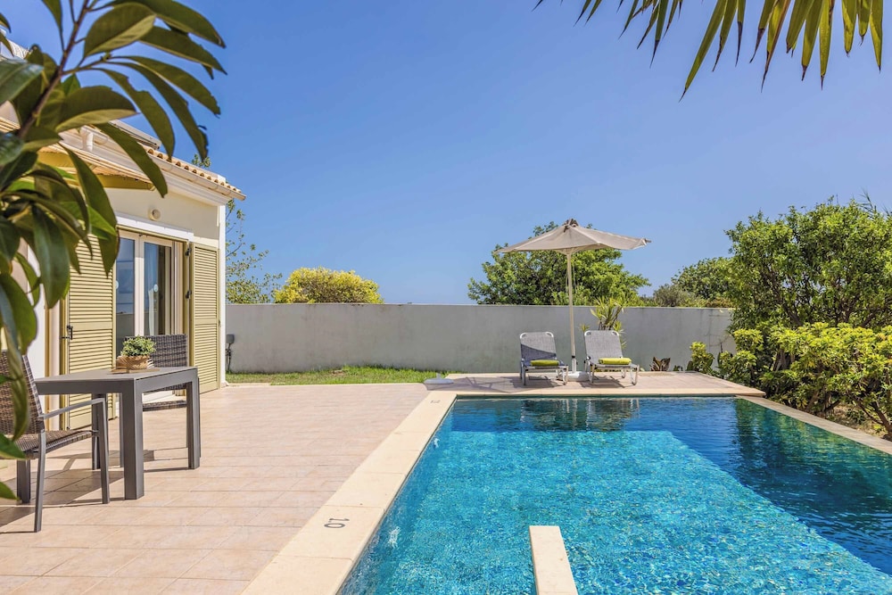 Caretta Beach Villa