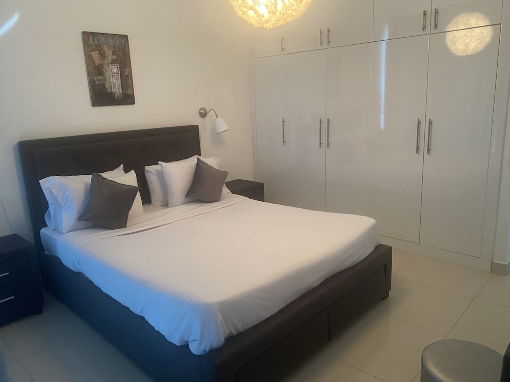 Golden Stay Vacation Continental Tower
