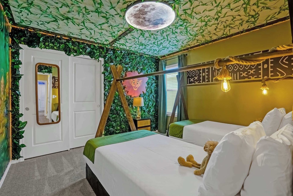 Upstay: Family Retreat w Pool, Cinema & Games Room