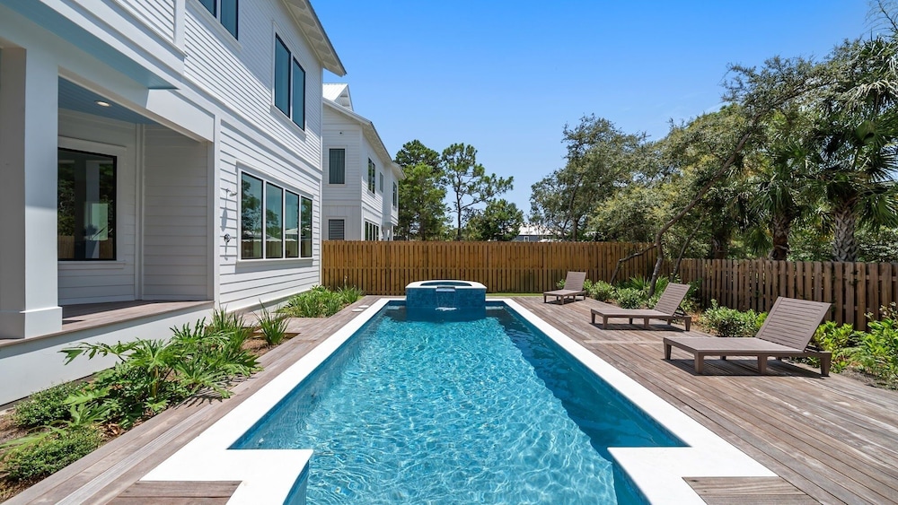 Sand Wand 5 Bedroom Home