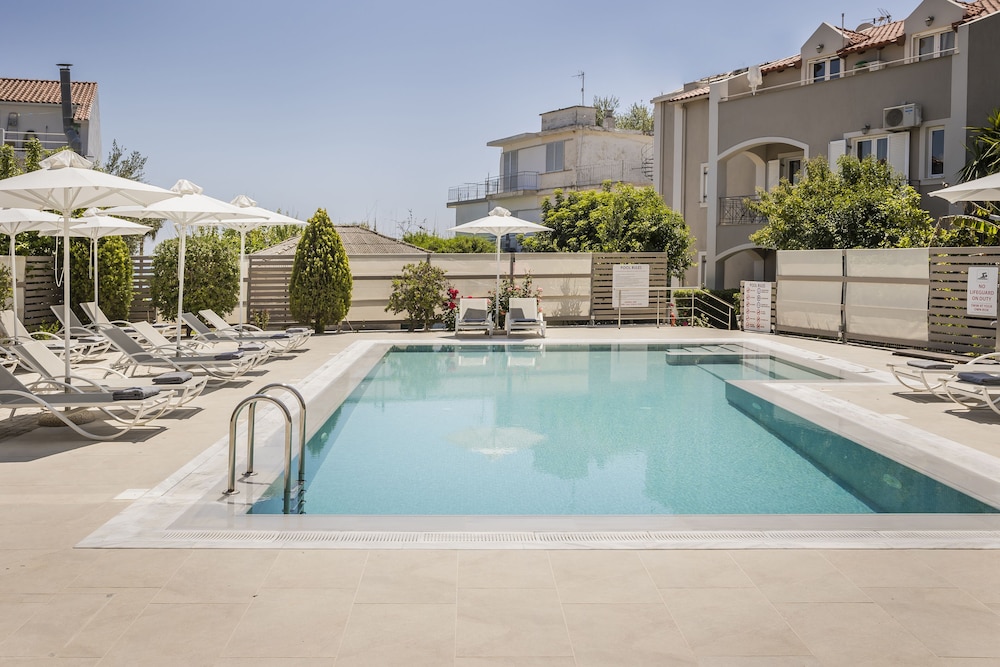 Notos Luxury Studios view 4