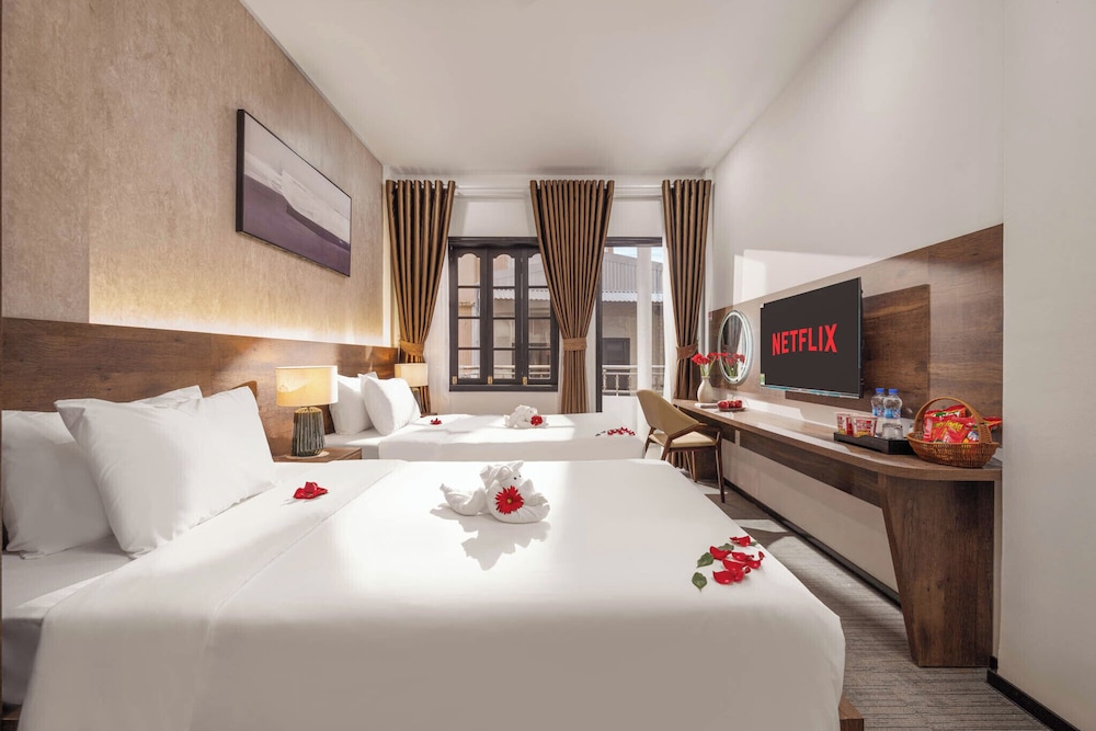 Kly Luxury Hotel