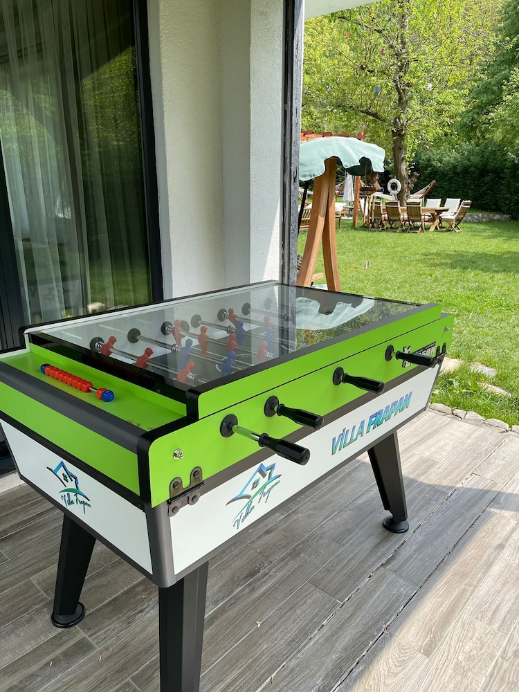 Photo 10
