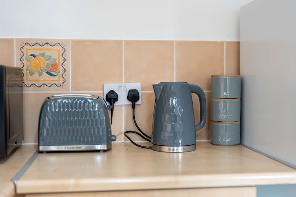 Homely 2bed 2bath House in Erdington With Parking Sleep 6