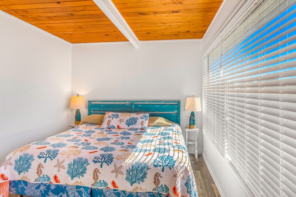 Sandy Days Condo in Ocean Shores